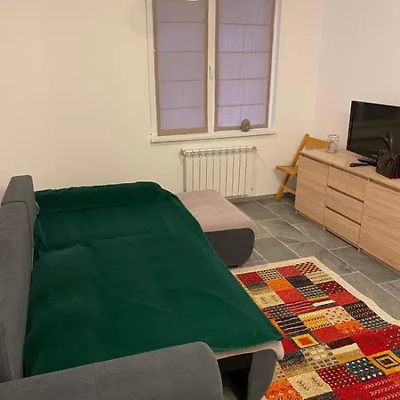 Uzun Apartment *